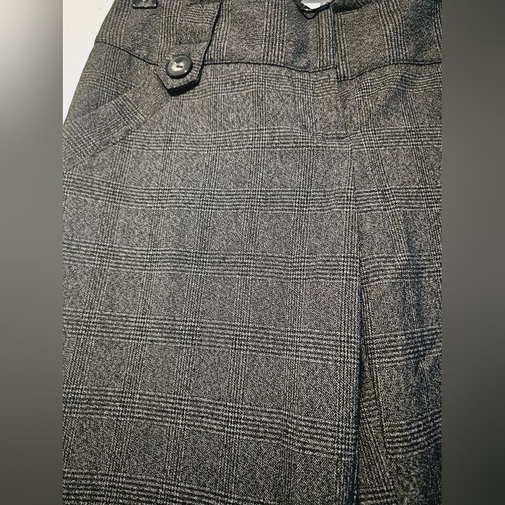 Dark plaid pants - Picture 4 of 7